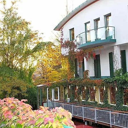 Klaus Im Weinviertel ホテル 4*