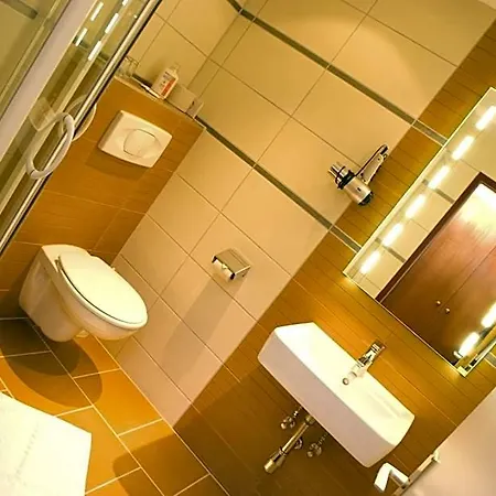 ホテル Klaus Im Weinviertel 4*
