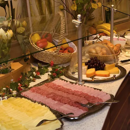 Klaus Im Weinviertel 4*